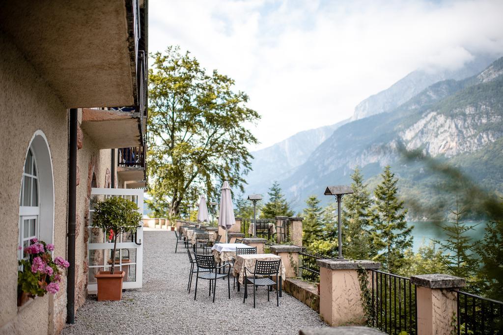 Grand Hotel Molveno Bagian luar foto