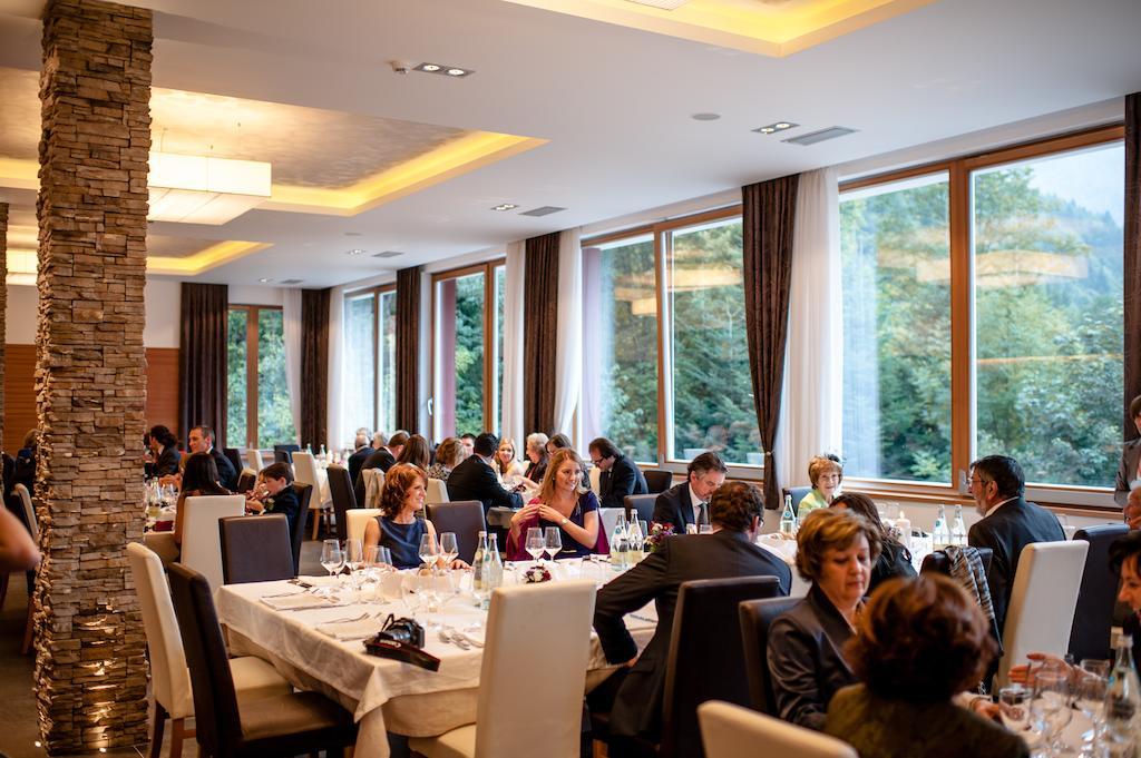 Grand Hotel Molveno Bagian luar foto