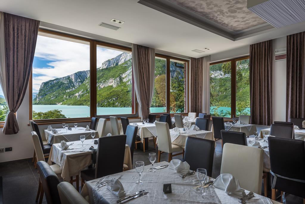 Grand Hotel Molveno Bagian luar foto