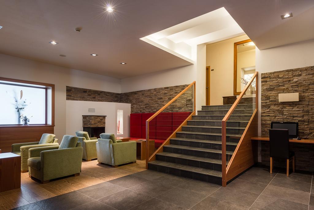 Grand Hotel Molveno Bagian luar foto